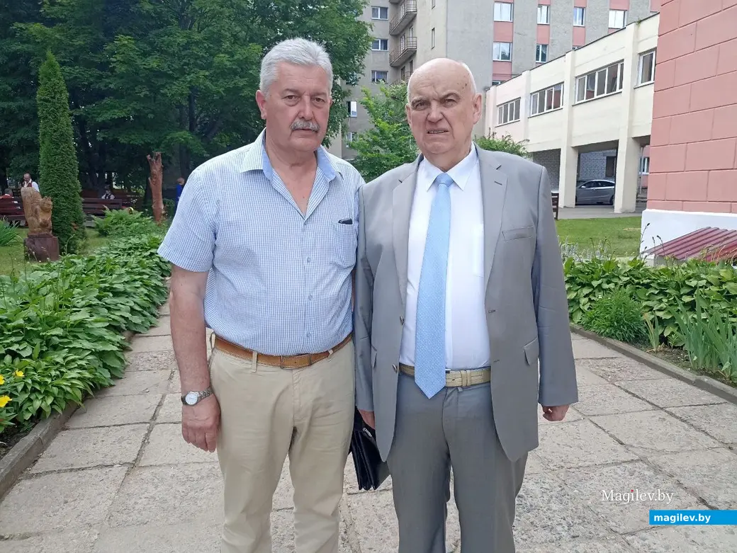 28.06.2022 г. Могилев. На открытие музейного комплекса «Спадчына роднага краю» пришел Григорий Лазаренко (слева) – внук Героя Советского Союза Ивана Лазаренко