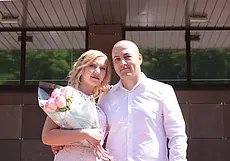 «Хочется приходить домой и знать, что тебя встречают с радостью». Свадебная пара недели