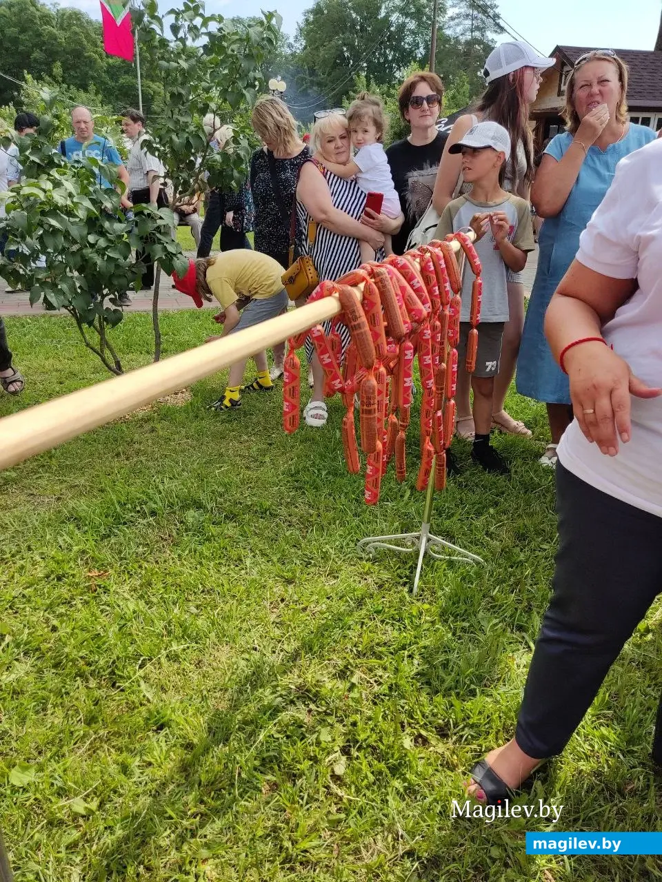 А вот и сосиски приехали! День города, праздник «Мясница». Могилев, 2.06.2022 г.