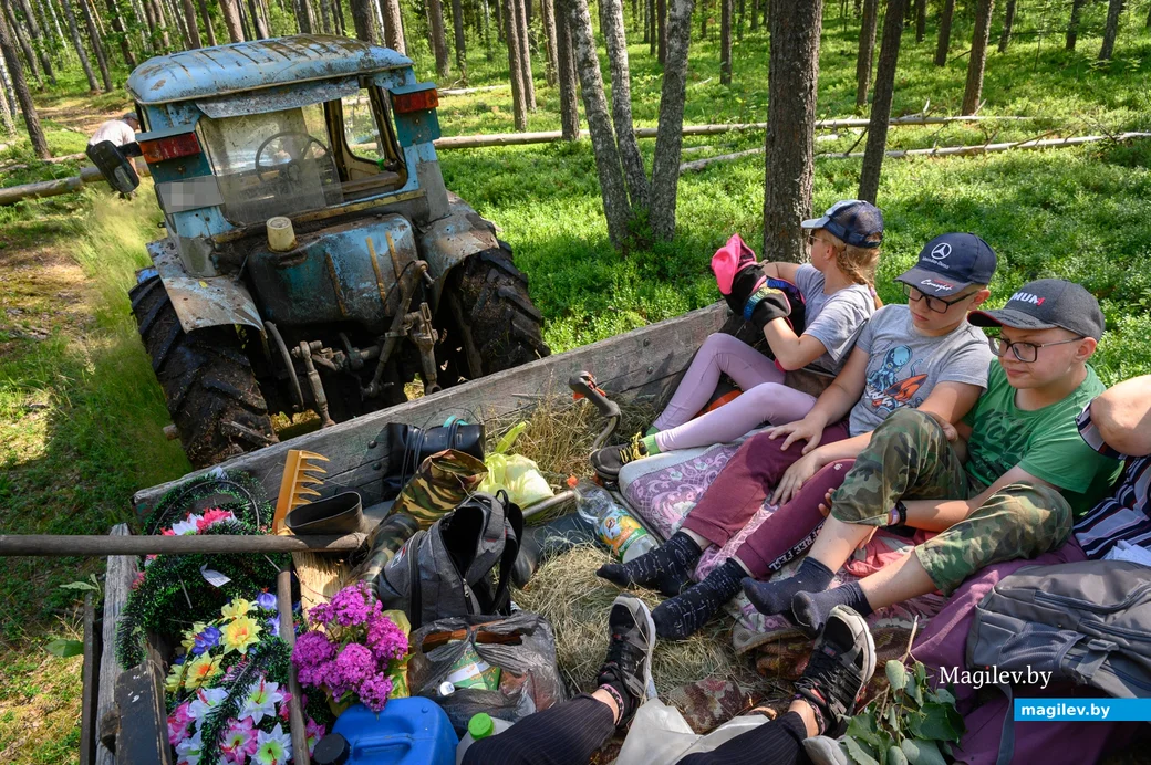 02.07.2022. Глушанский сельский Совет. Жители деревни Евсеевичи Глусского района отправились к