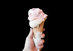 В Беларуси обнаружены два вида опасного мороженого и растительное масло