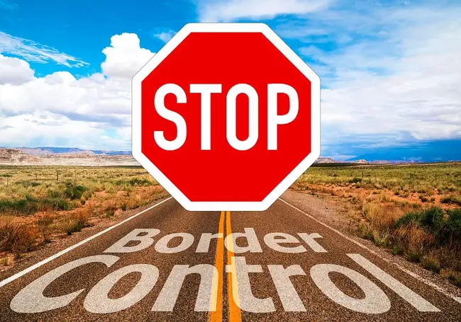 В МВД прокомментировали законопроект об ужесточении выезда за границу