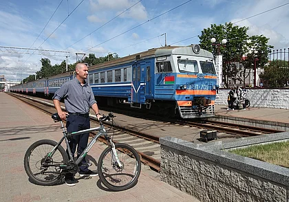 БЖД: Во всех пригородных поездах экономкласса оборудует места для велосипедов