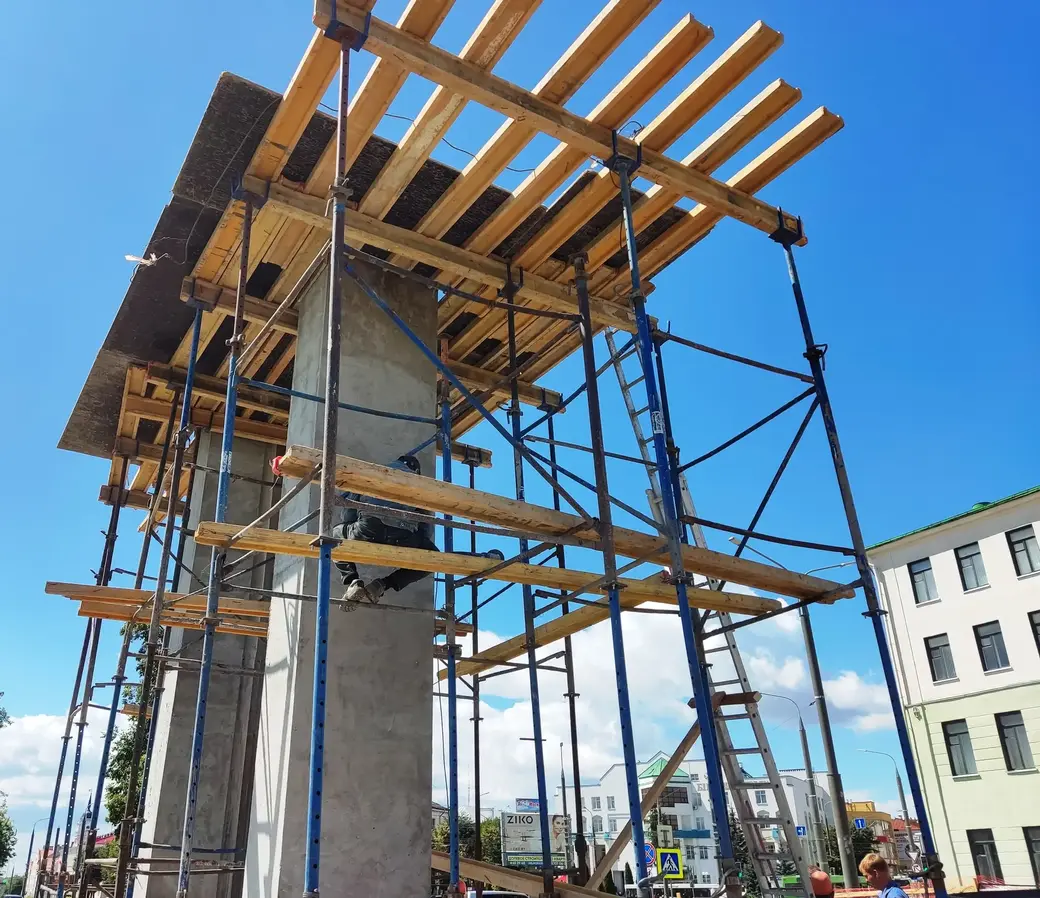 В Могилеве возводят памятник Георгию Конисскому. Центр города. Фото автора