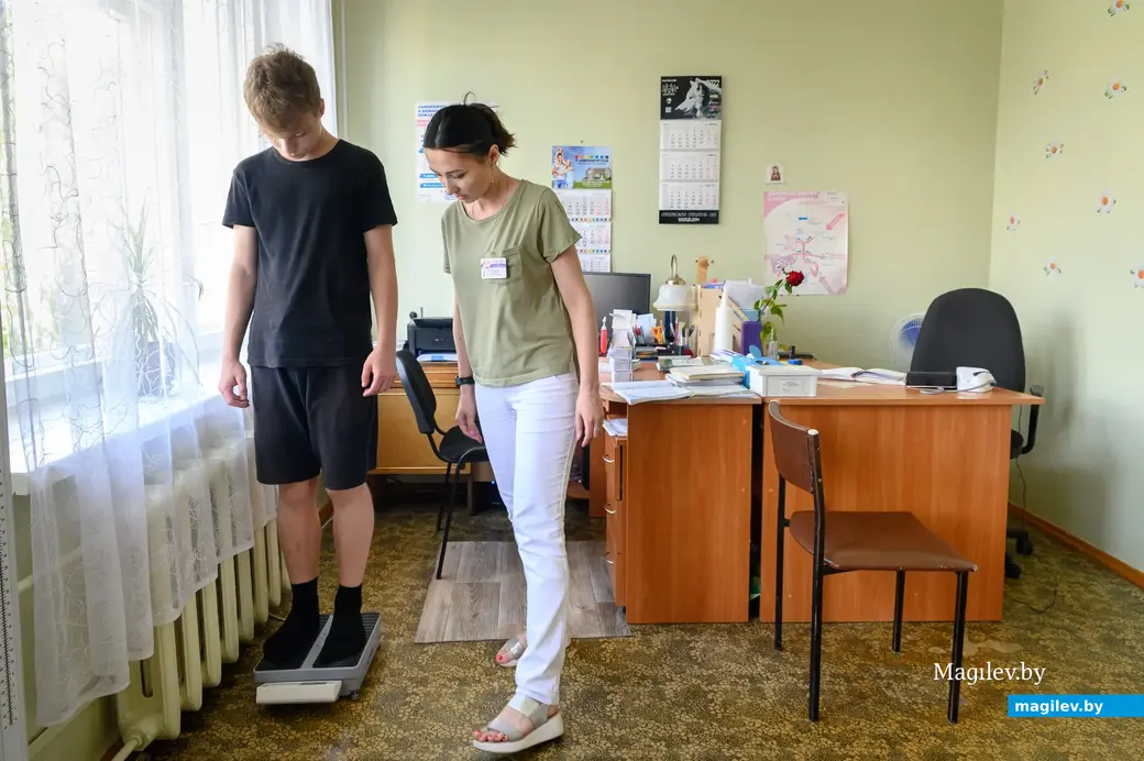 04.07.2022. Бобруйск. Врач-эндокринолог детской поликлиники №2 Ольга Тризнюк ведет прием. Фото из архива «Вечернего Бобруйска».
