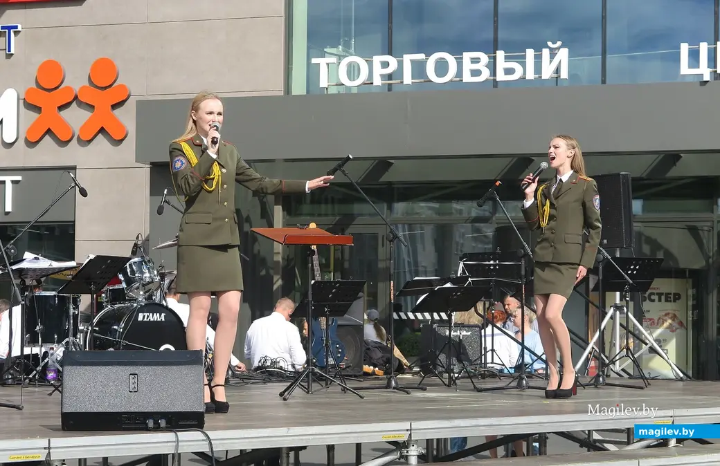 25.07.2022 г. Могилев, площадь Единства, праздник пожарной службы. Теперь можно и песни послушать
