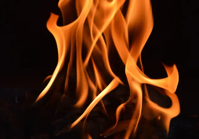 В Могилеве на мужчине загорелась одежда в результате вспышки паров ЛВЖ