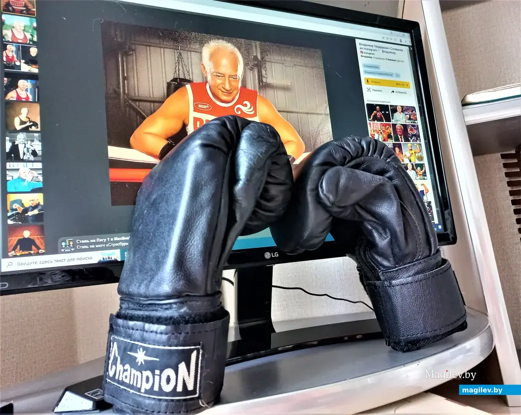 Владимир Спиваков отлично владел ударами с обеих рук.