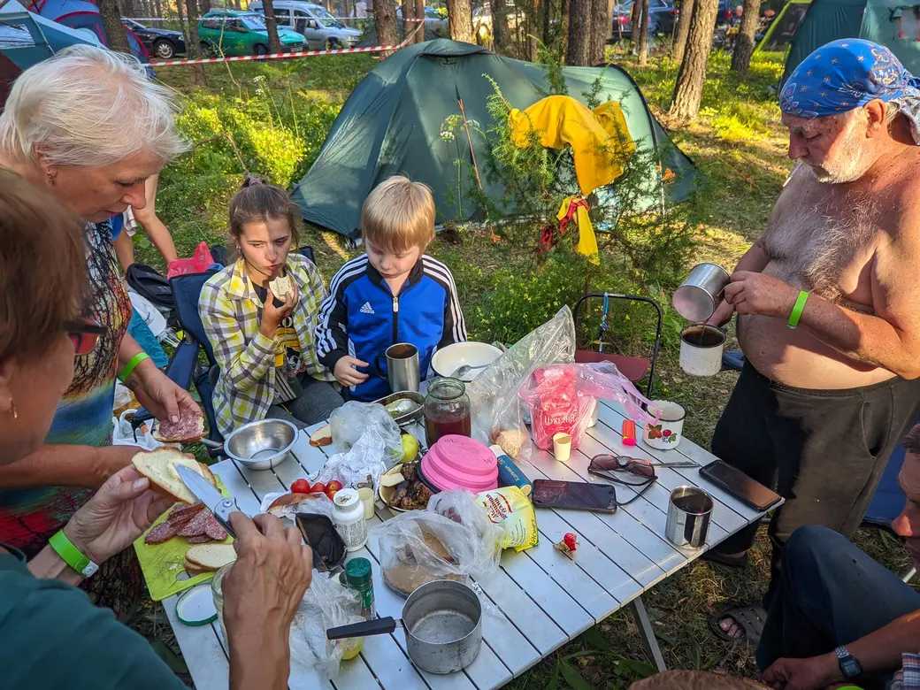 30.07.2022. Бобруйск. Областной музыкальный фестиваль «Большая бард-рыбалка» прошел в деревне Чечевичи Быховского района на территории базы отдыха ТПУП «ММЗ-сервис»