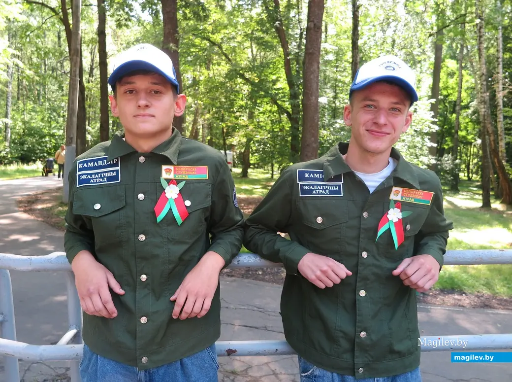 Август 2022 г. Могилев, Печерский лесопарк. И Илья, и Артем планируют вернуться на Бобруйский завод тракторных деталей и агрегатов