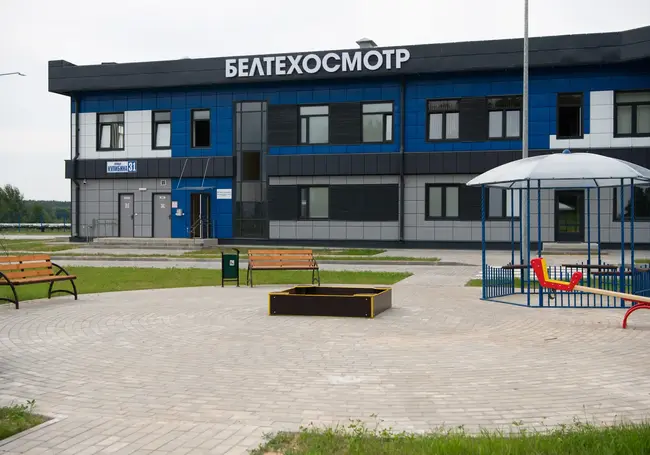 МАРТ вынес предупреждение «Белтехосмотру» и обязал вернуть деньги станциям диагностики