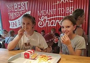 У самого вокзала: в Могилеве открылся третий ресторан KFC