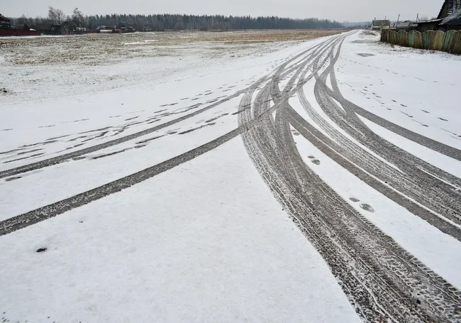 С 1 декабря за езду на летних шинах будут раздавать штрафы от 29 рублей