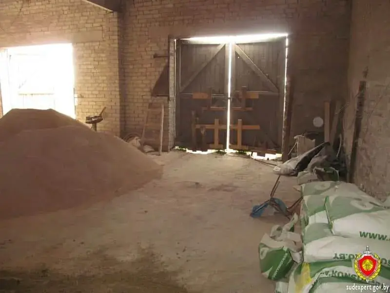 Склад, откуда был украден комбикорм. Фото: КГСЭ