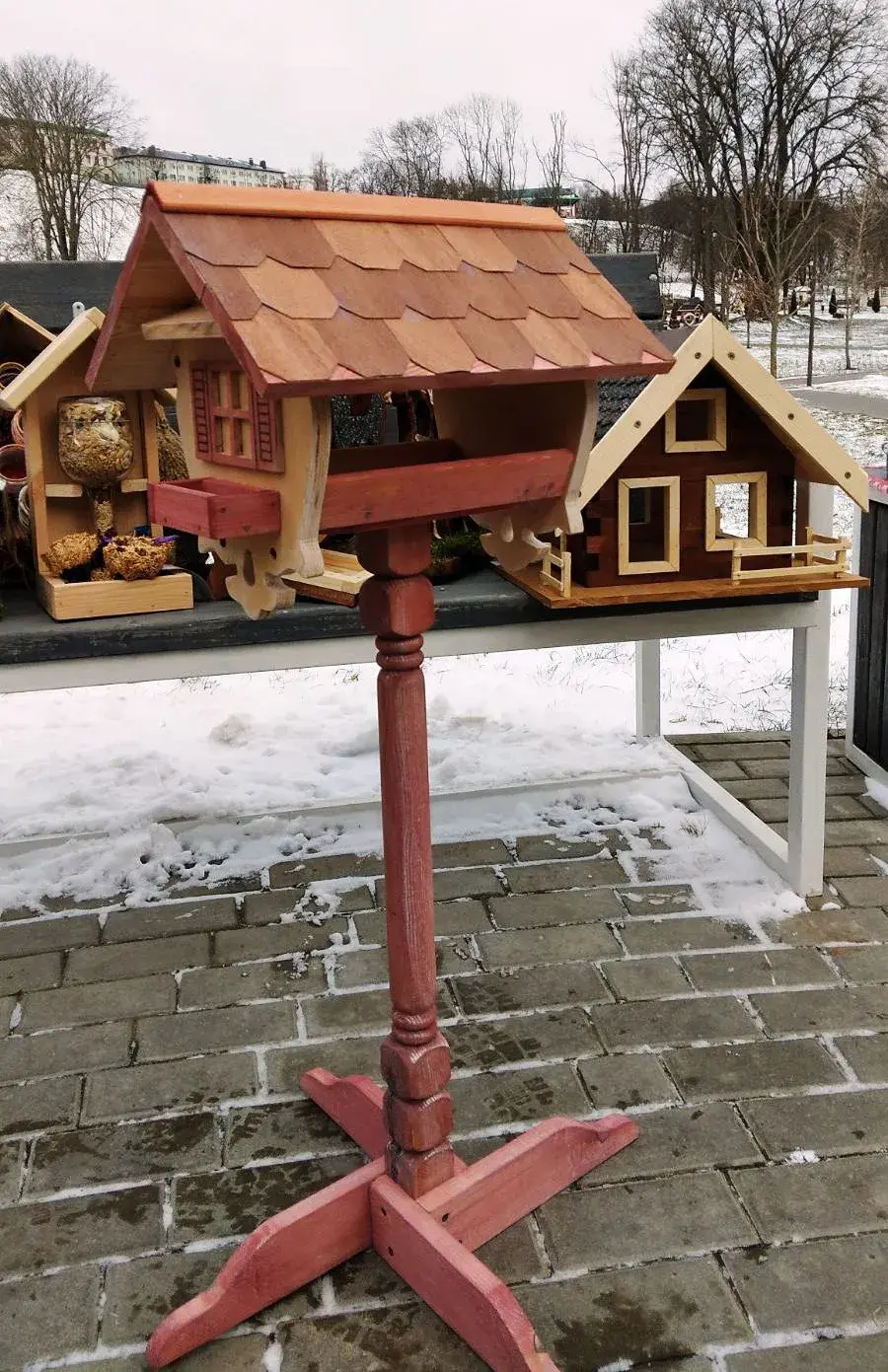 В городском парке Могилева проводится конкурс кормушек для птиц