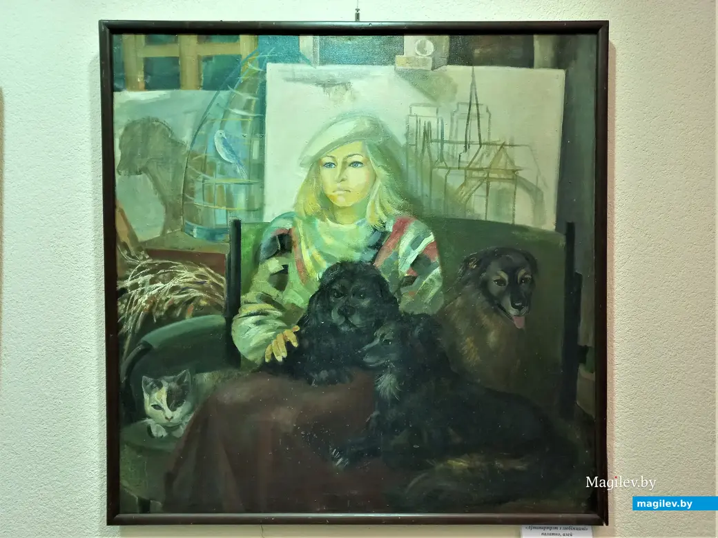 1.12.2021 г. Фрагмент экспозиции выставки Веры Юрковой