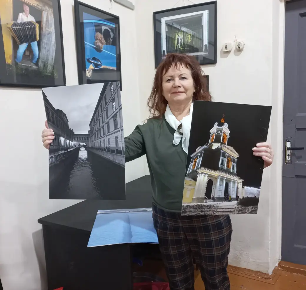 2.12.2021г. Куратор выставки Ирина Савосина