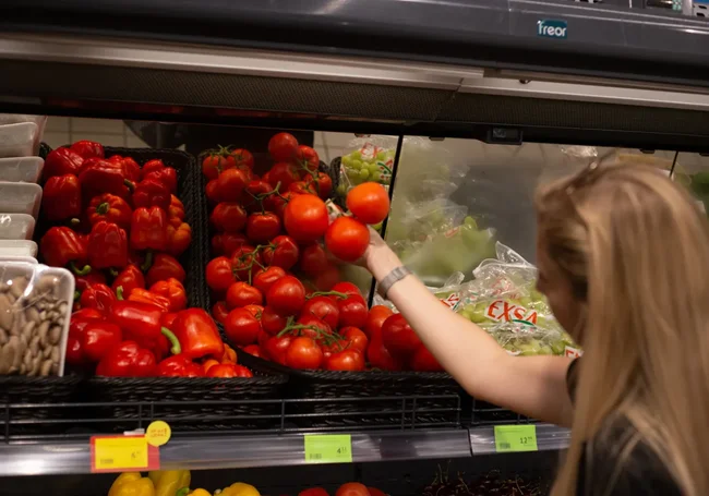 Продукты в Могилеве отдают за полцены. Узнали, где и какие