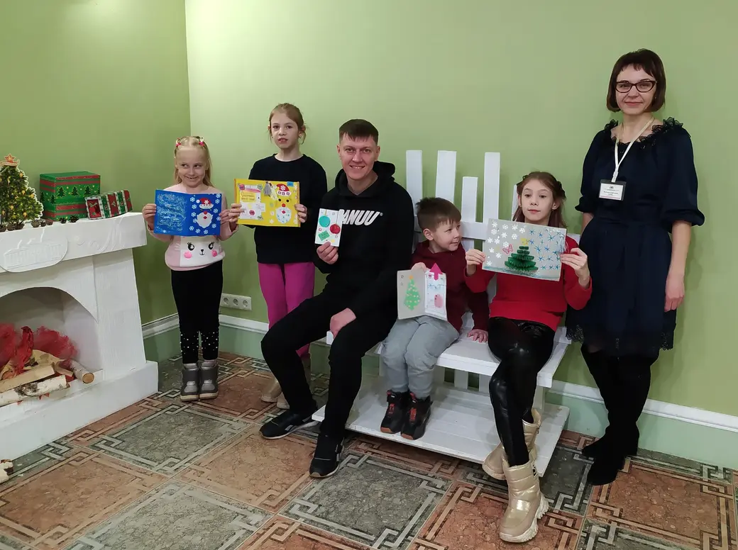12.12.2021 г. Могилев. Участники мастер-класса «Святочная паштоўка» демонстрируют свои работы