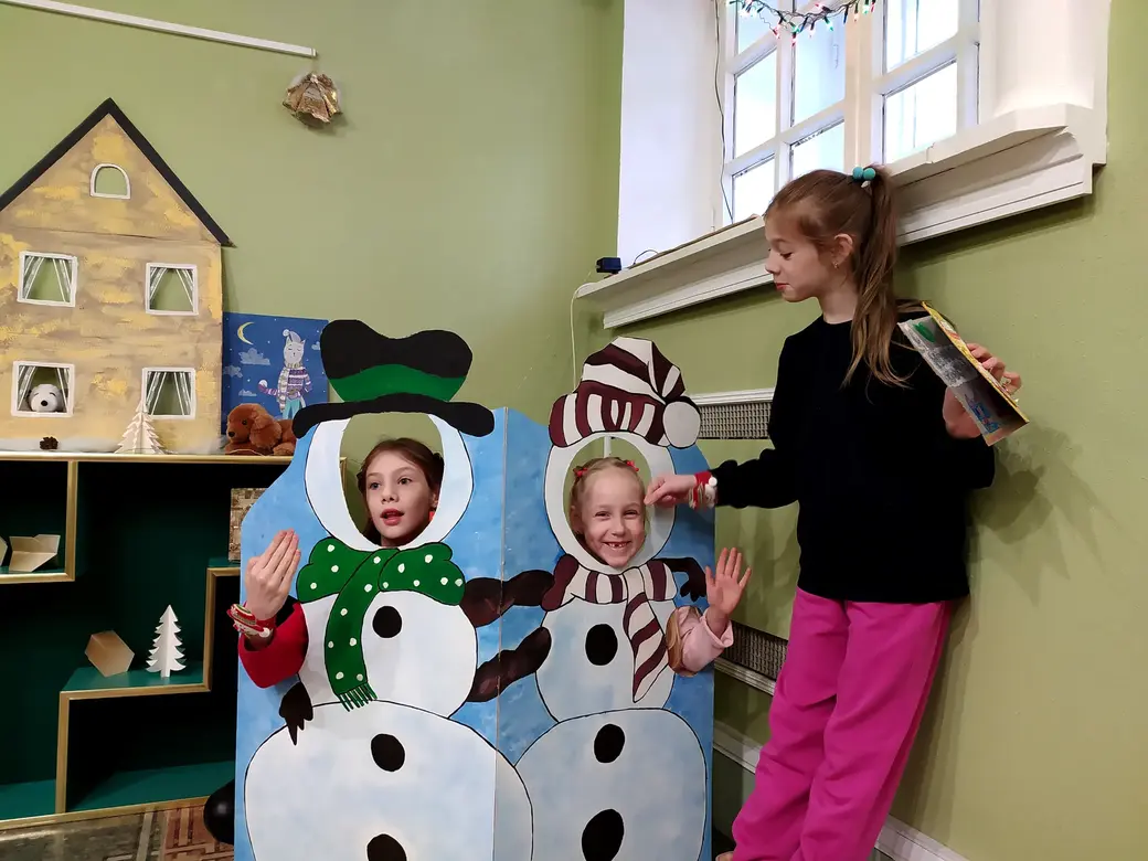 12.12.2021 г. Могилев. Полина нашла себе новых подружек