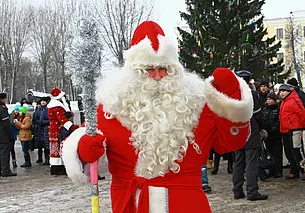 «Современные малыши пытаются на утренниках стянуть бороду»