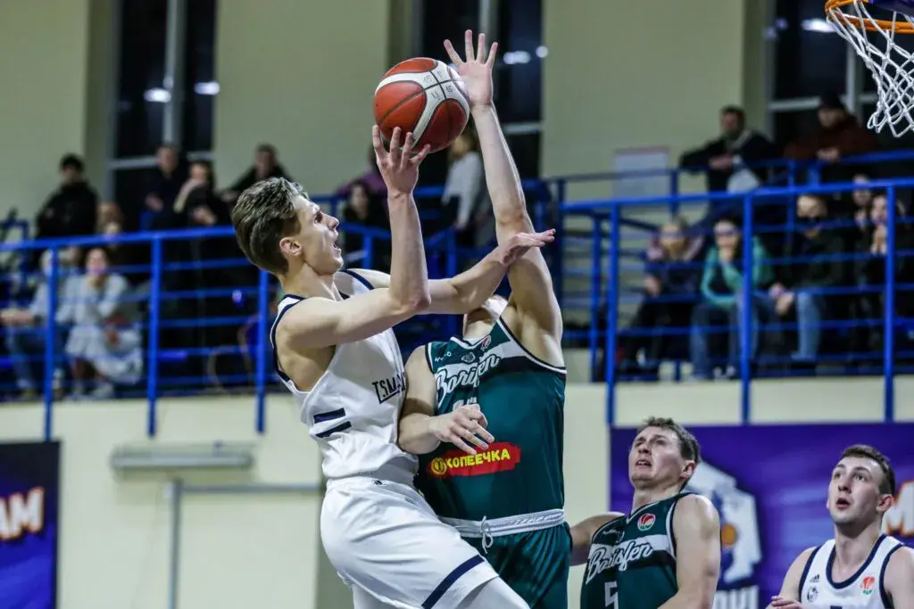 Борисфен - резервисты цмоков - 76:70. 15.12.2021. Фото Натальи Добриян