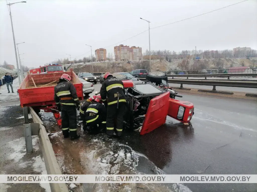 На «Новом» мосту произошло ДТП: никто не пострадал