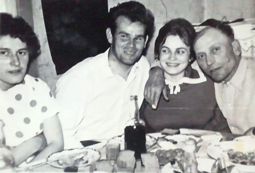 Как праздновали, что ели и чем это обычно заканчивалось? Новый 1986 год глазами 8-летнего мальчика