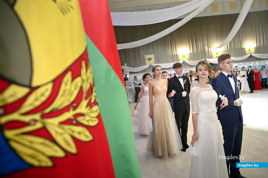 17.12.2021. Бобруйск. III новогодний бал для обучающихся города, добившихся высоких результатов в учебной деятельности, творчестве и спорте