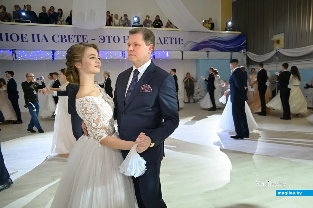 17.12.2021. Бобруйск. III новогодний бал для обучающихся города, добившихся высоких результатов в