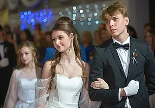 Новогодний школьный бал прошел в Бобруйске. Фотофакт