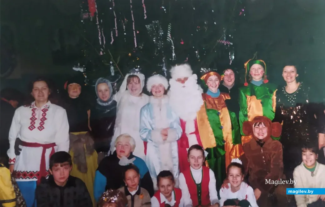2004 год. Бобруйский Дом офицеров. Выступление коллектива Центра дополнительного образования