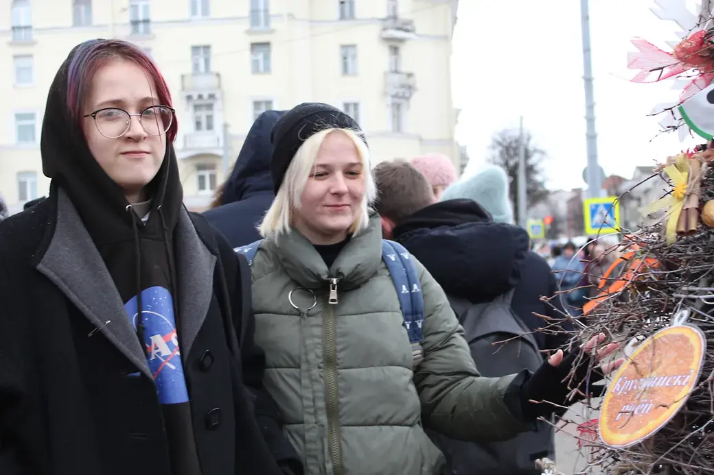 17.12.2021 г. Могилев. Ярмарка «Зімовыя ўзоры» и выставка эксклюзивных елок
