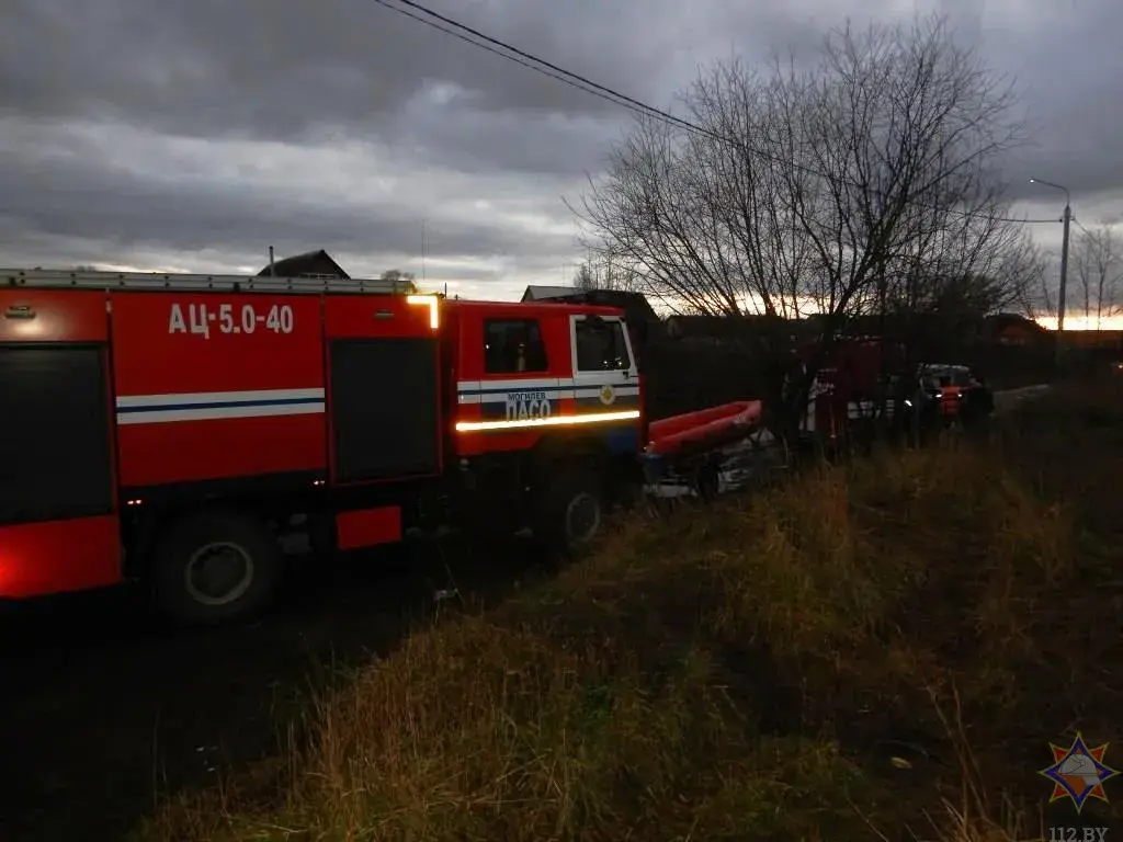 Тонущего рыбака спасли в заливе реки Днепр. 19.12.2021