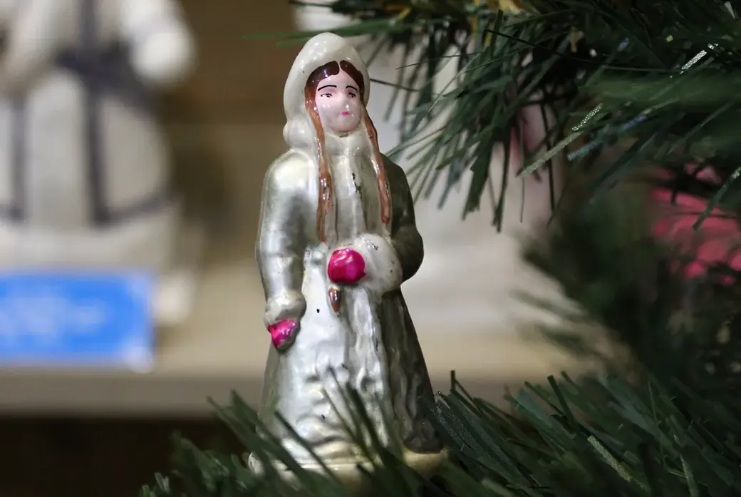 20.12.2021 год. Могилев. Выставка советских елочных игрушек Галины Жук в этнографическом музее Могилева