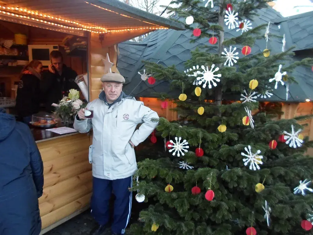 Рендсбург. На елочном базаре можно и подарки купить, и глинтвейна кружечку выпить