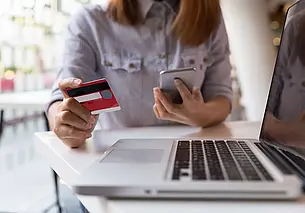 Мнимый «сириец» обманул могилевчанку, похитив у нее восемь тысяч долларов