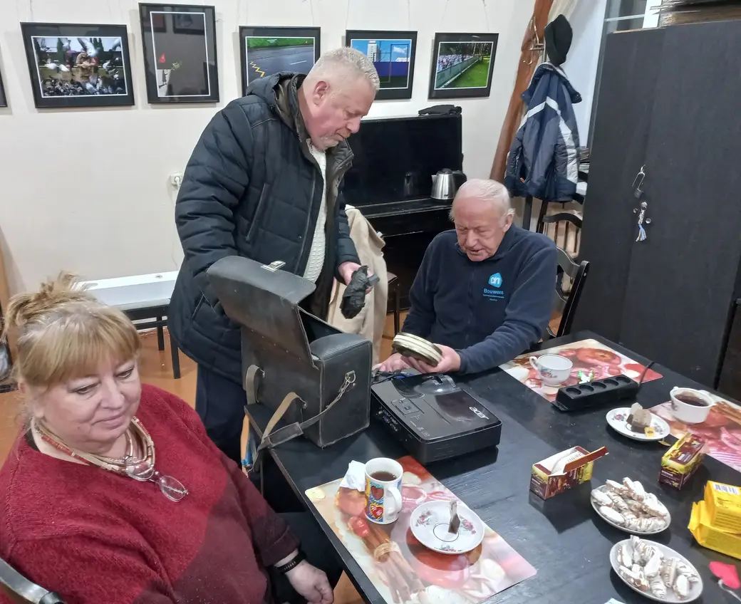 23.12.2021 г. Могилев. Обсуждение рабочих творческих вопросов за чашкой чая