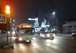 «Новогодние» троллейбусы стали курсировать по Могилеву. Фотофакт