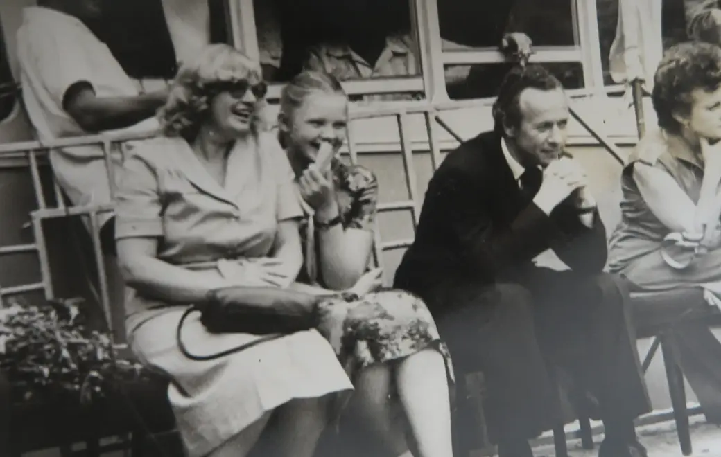 С мамой на концерте в Печерске (а рядом сидит маэстро Леонид Иванов, с которым впоследствии Наталья Моисеева будет часто сотрудничать)