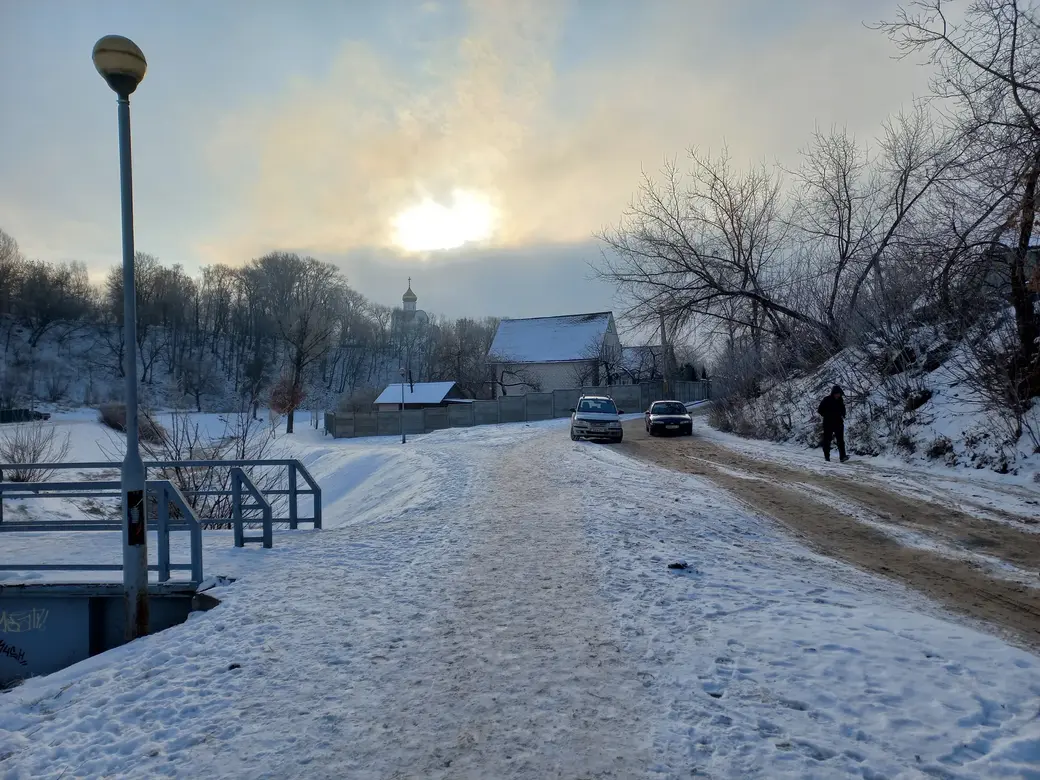 28.12.2021 г. Дубровенка. Вечер, скоро спать ложиться... Рынок с речкой будут сниться