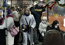 Как будет работать общественный транспорт в новогодние праздники? Рассказываем