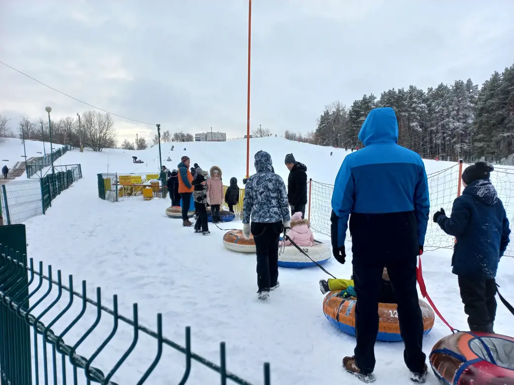 3.01.2022 г. Нет, с очередями мы еще не покончили