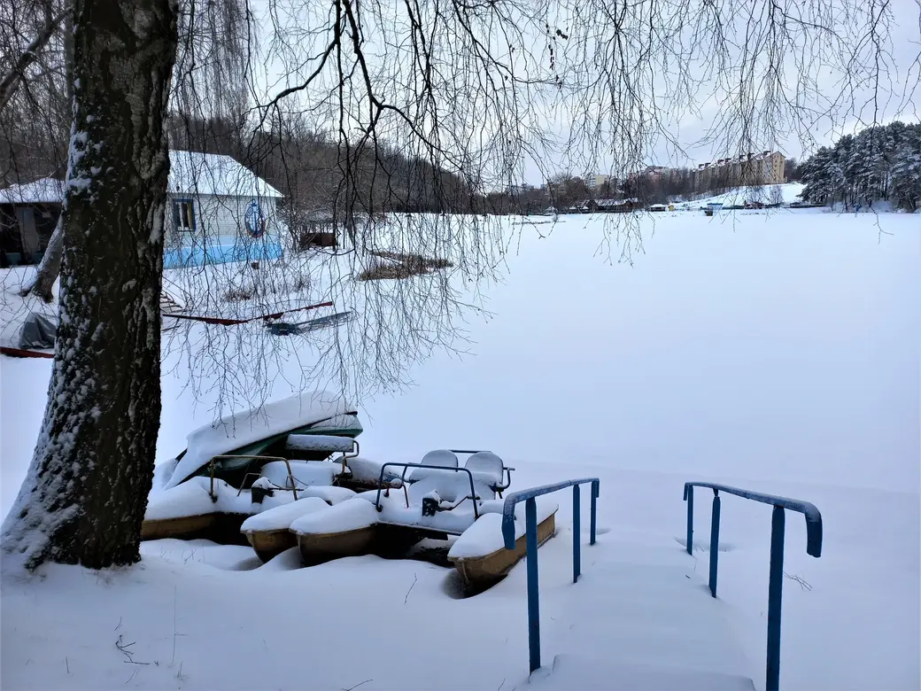 3.01.2022 г. Уставшим за лето катамаранам – самое время отдохнуть