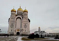 «Смысл Рождества Христова – в любви и заботе Господа о человечестве».
Накануне праздника мы поговорили со священником из Могилева