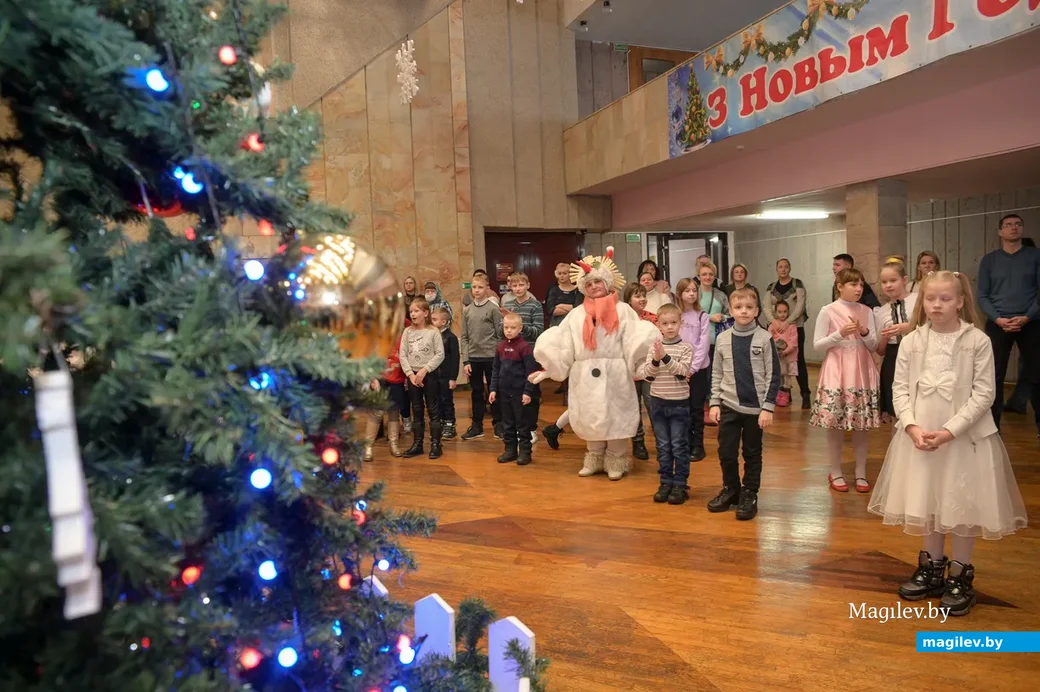 09.01.2022. Бобруйск. Театрализованный праздник «Рождества волшебные мгновенья…»