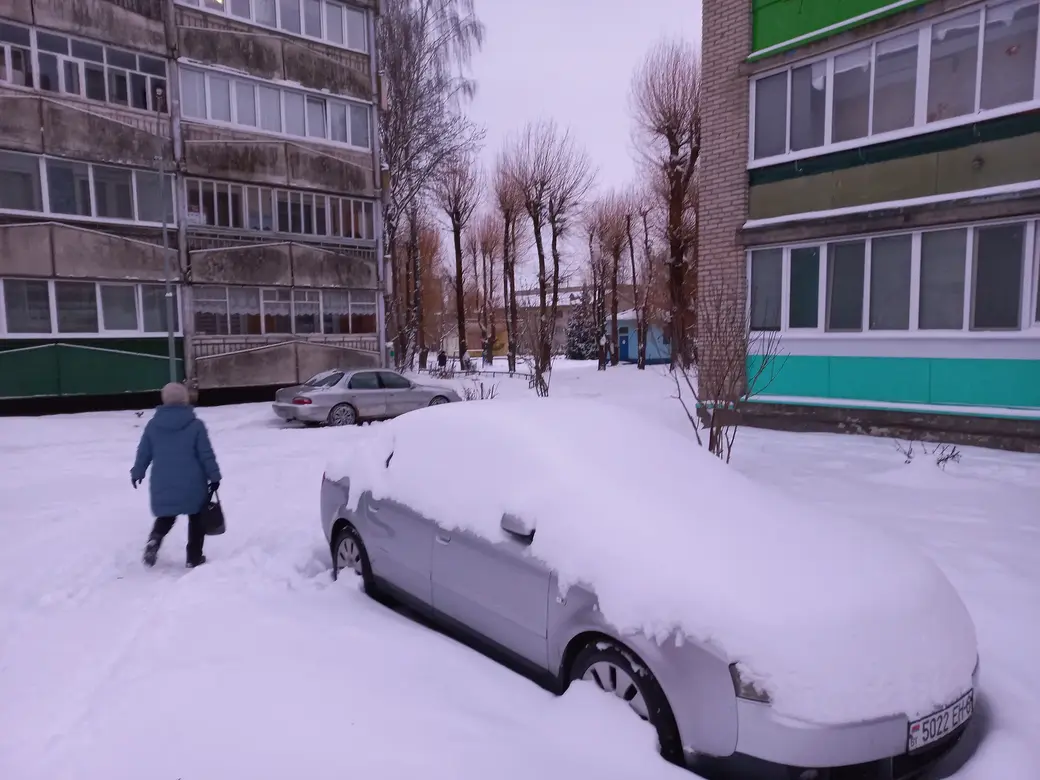 10.01.2022 года, Могилев, микрорайон Казимировка. Но и в этих тихих двориках есть некое особое очарование...