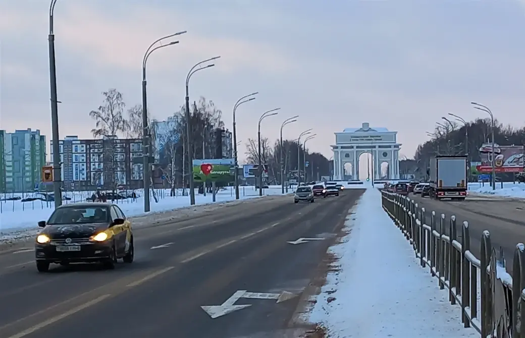 10.01.2022 года, Могилев, микрорайон Казимировка. Равнение на Триумфальную арку
