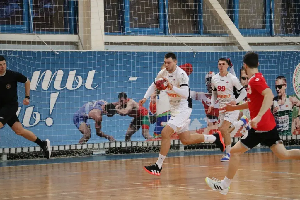 Рождественский турнир по гандболу в Островце. 4 - 6 января 2022 г. Фото Марины Мацкевич