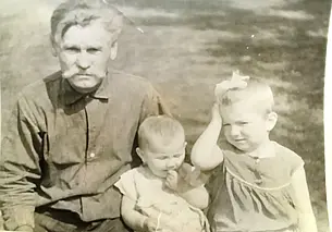 История обычной семьи. Отдала немцу перстень, чтобы вернуть мужа. Ч.2.